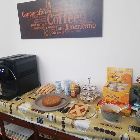 Al Laghetto La Morra Bed & Breakfast Exterior foto