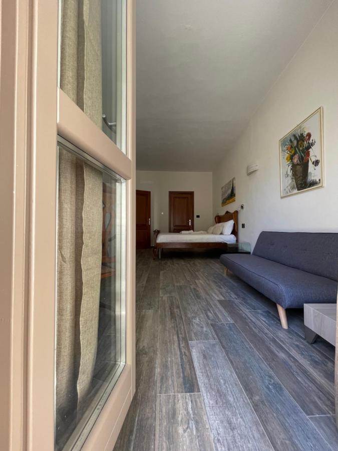 Al Laghetto La Morra Bed & Breakfast Exterior foto