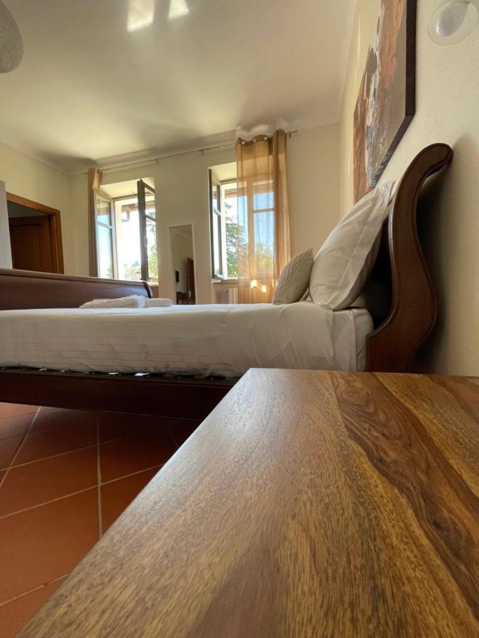 Al Laghetto La Morra Bed & Breakfast Exterior foto