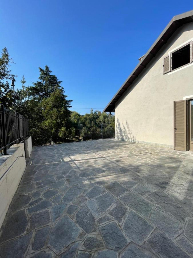 Al Laghetto La Morra Bed & Breakfast Exterior foto
