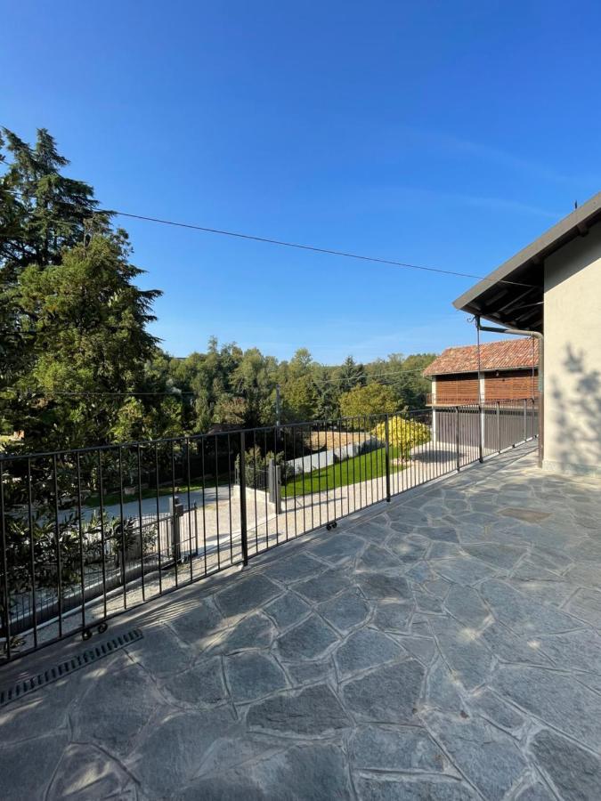 Al Laghetto La Morra Bed & Breakfast Exterior foto