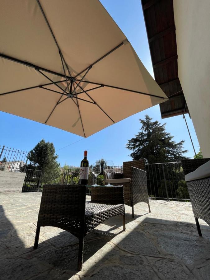 Al Laghetto La Morra Bed & Breakfast Exterior foto