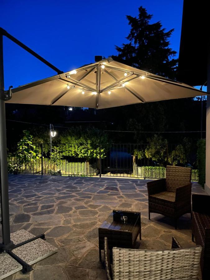 Al Laghetto La Morra Bed & Breakfast Exterior foto