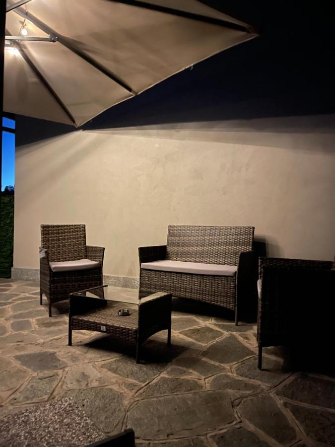 Al Laghetto La Morra Bed & Breakfast Exterior foto